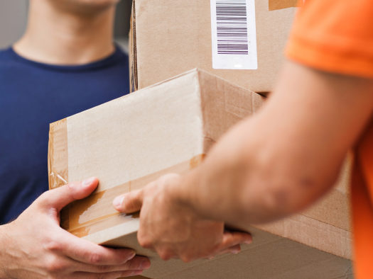 Collection-and-Delivery-Clear-Storage-aspect-ratio-580-435